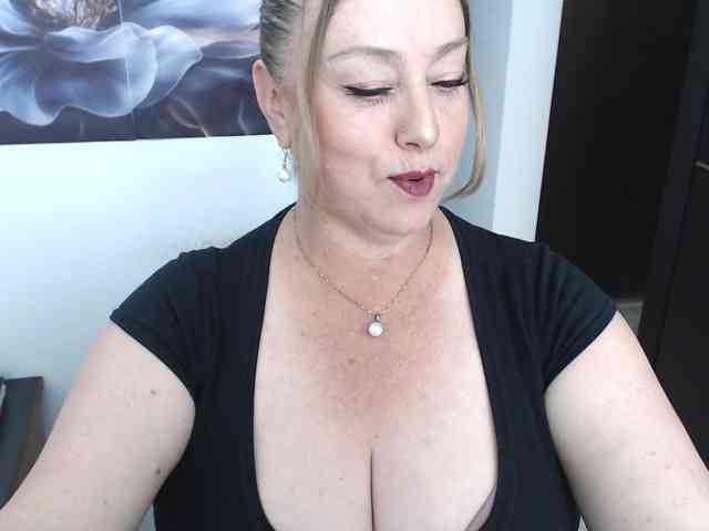 sweetsalo webcam