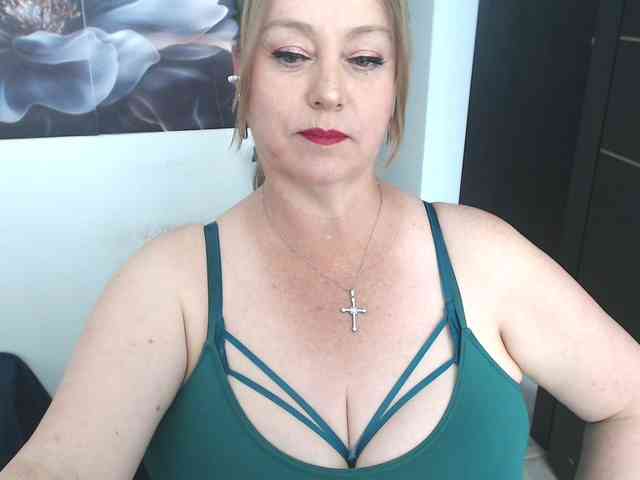 sweetsalo webcam