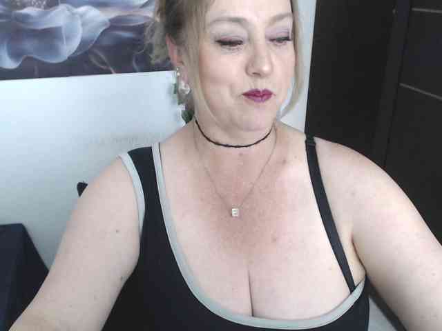sweetsalo webcam