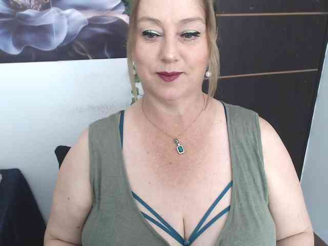 sweetsalo webcam