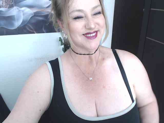 sweetsalo webcam