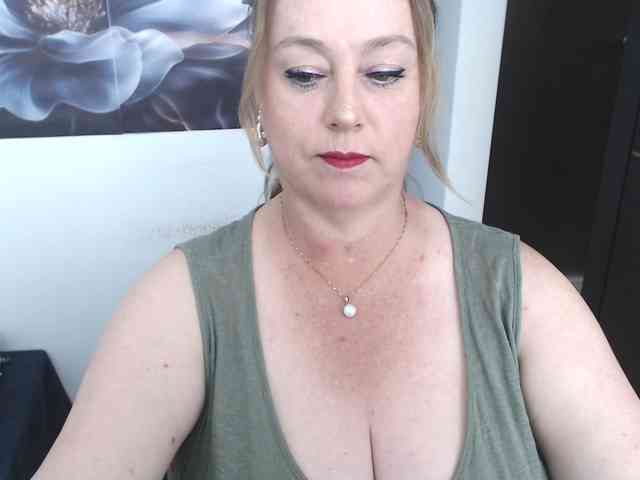 sweetsalo webcam