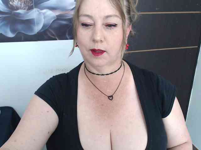 sweetsalo webcam