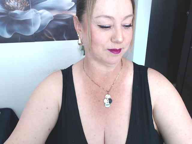 sweetsalo webcam
