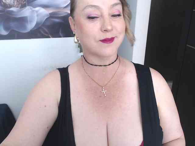 sweetsalo webcam
