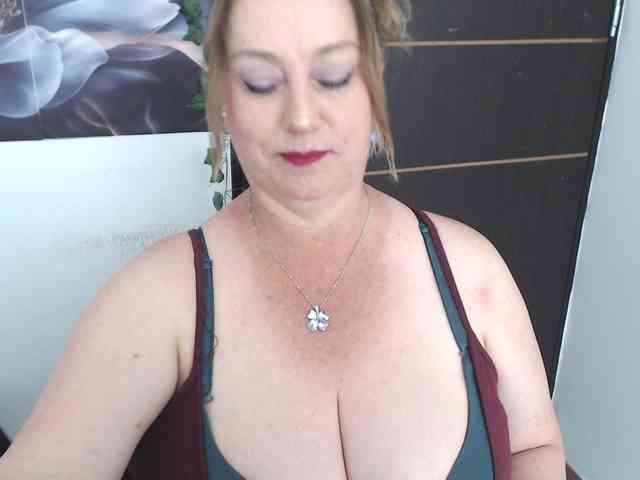 sweetsalo webcam