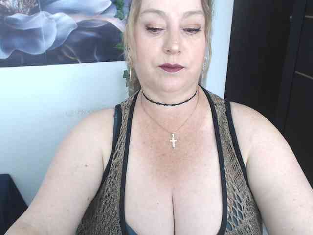 sweetsalo webcam