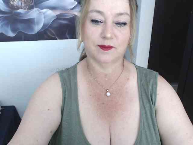 sweetsalo webcam