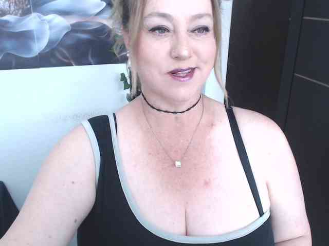 sweetsalo webcam