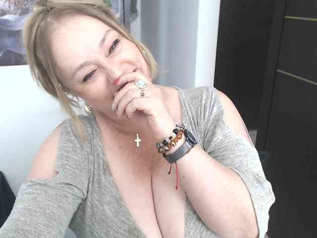 sweetsalo webcam