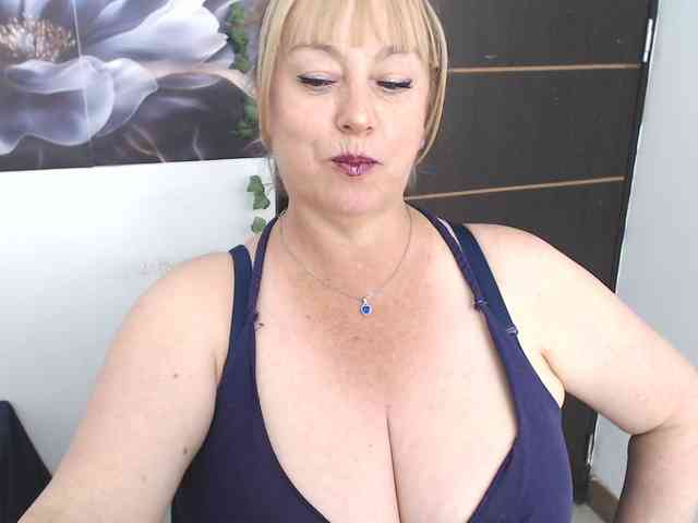 sweetsalo webcam