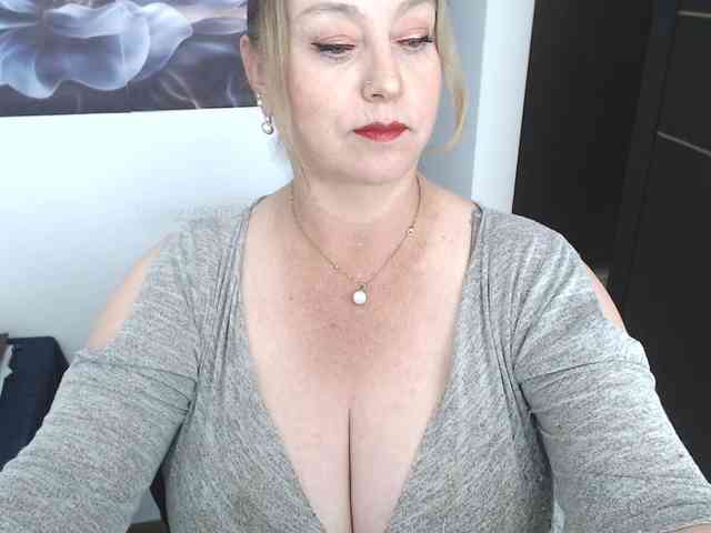 sweetsalo webcam