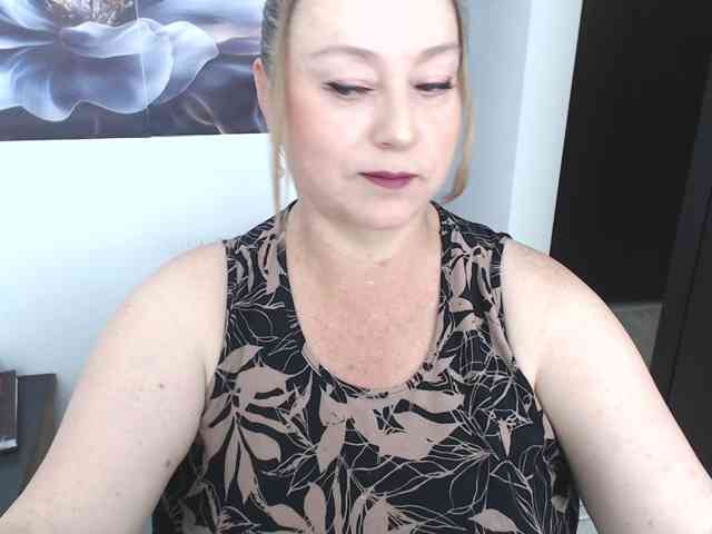 sweetsalo webcam