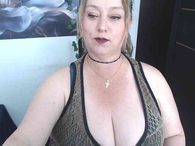 sweetsalo webcam
