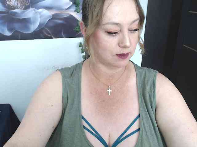 sweetsalo webcam