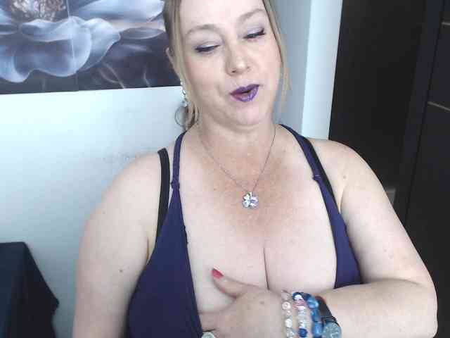 sweetsalo webcam
