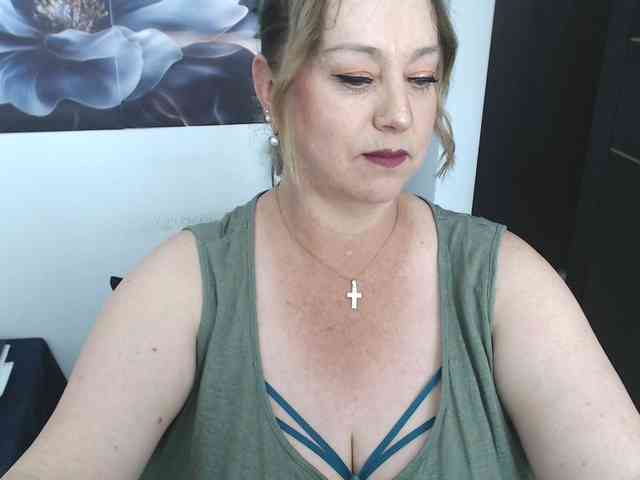 sweetsalo webcam