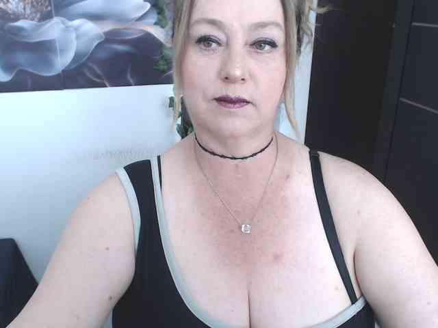 sweetsalo webcam