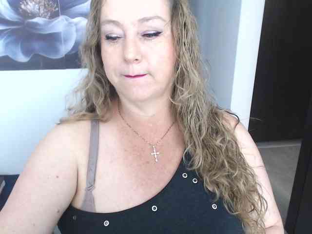 Modelo: sweetsalo