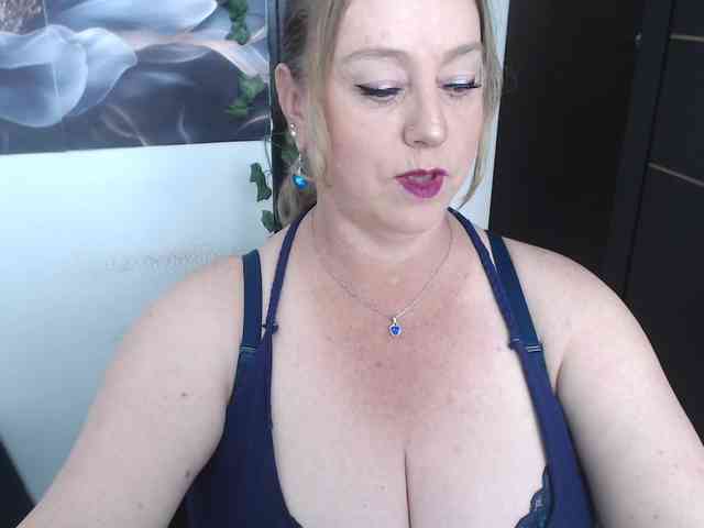 sweetsalo webcam
