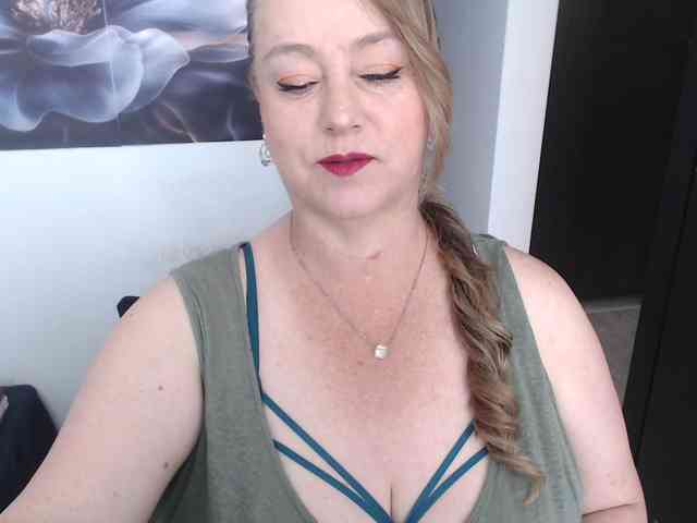 sweetsalo webcam