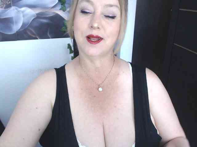 sweetsalo webcam