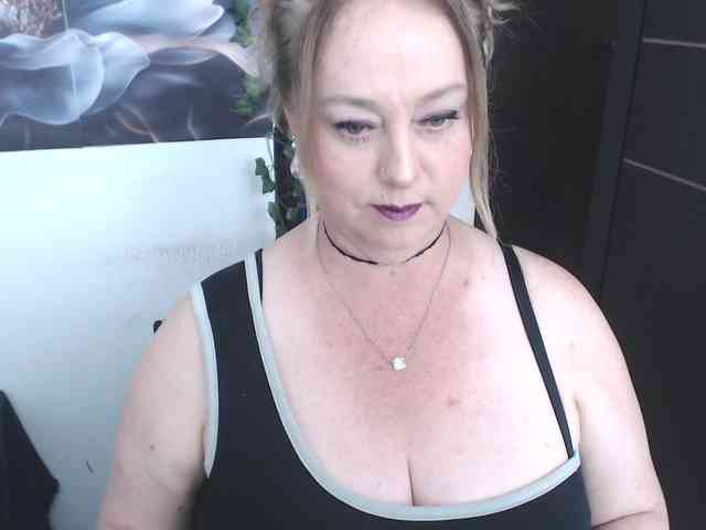 sweetsalo webcam