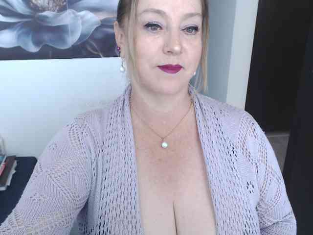 Modelo: sweetsalo