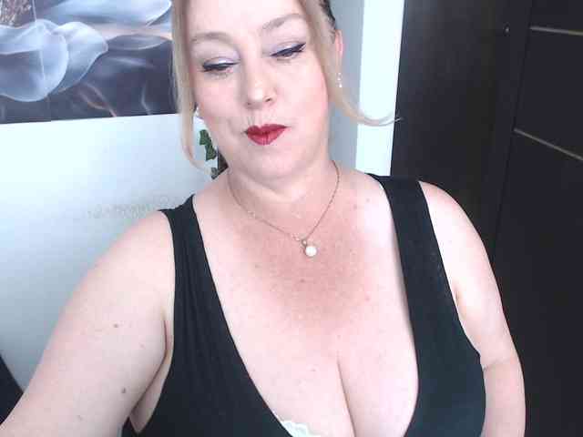 sweetsalo webcam