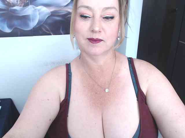 sweetsalo webcam