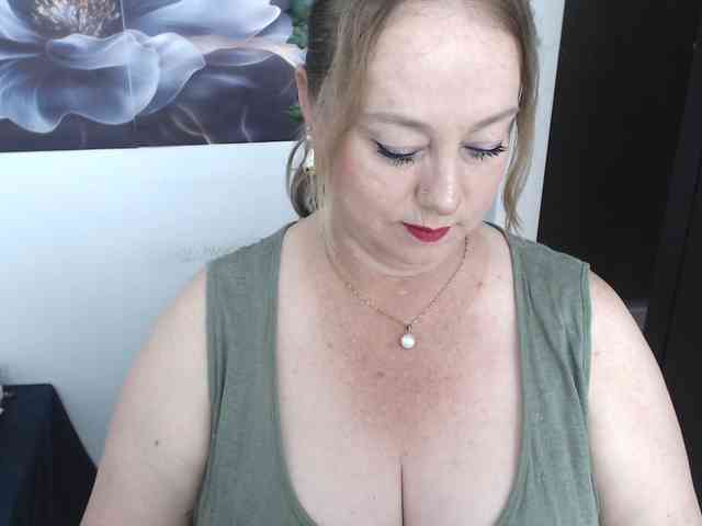 sweetsalo webcam