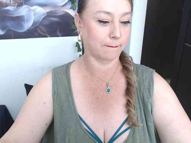 sweetsalo webcam