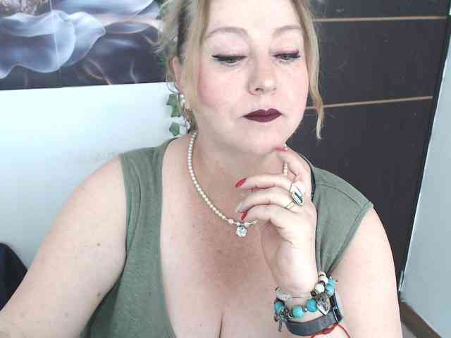 sweetsalo webcam
