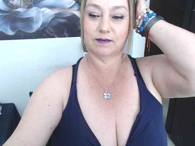 sweetsalo webcam