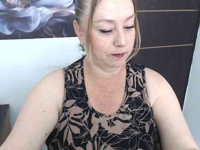 sweetsalo webcam