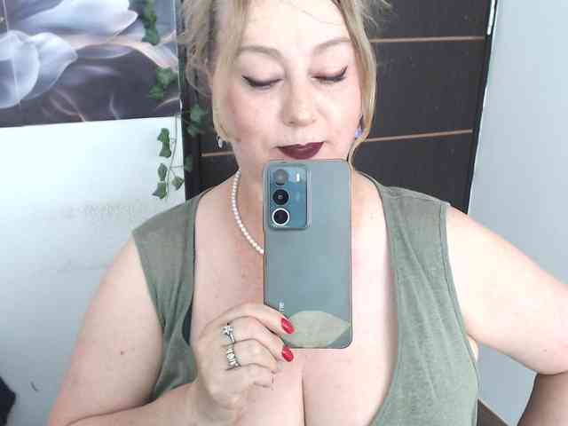 sweetsalo webcam