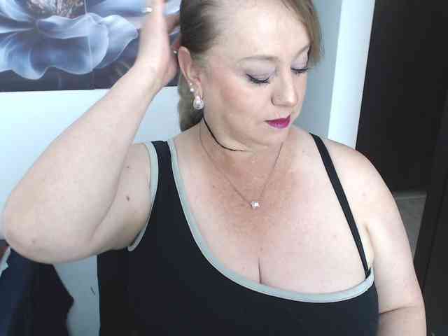 sweetsalo webcam