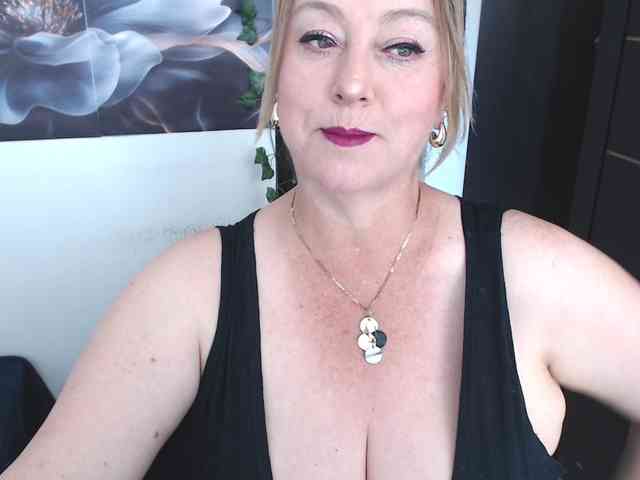 sweetsalo webcam