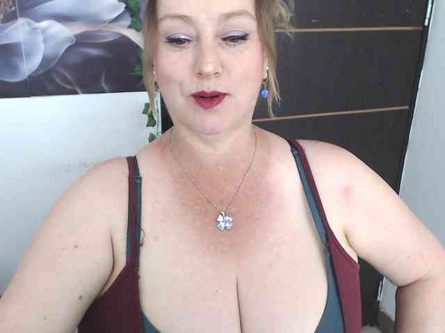 sweetsalo webcam