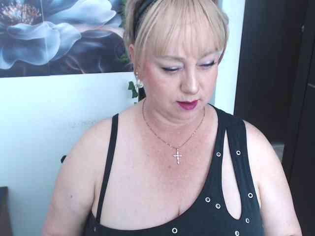 sweetsalo webcam