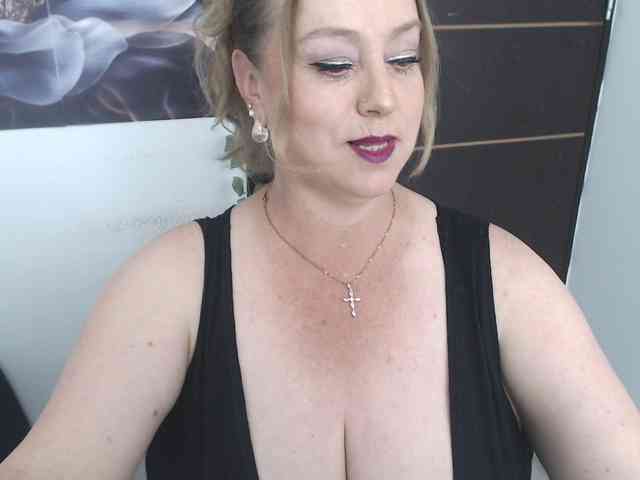 sweetsalo webcam