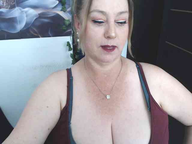sweetsalo webcam