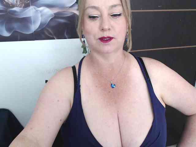sweetsalo webcam