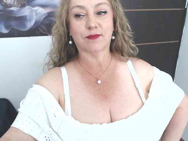 sweetsalo webcam