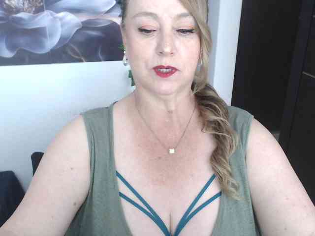 sweetsalo webcam