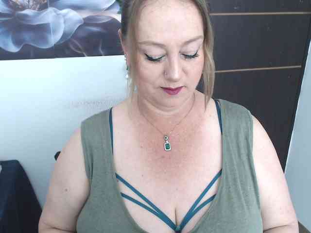 sweetsalo webcam