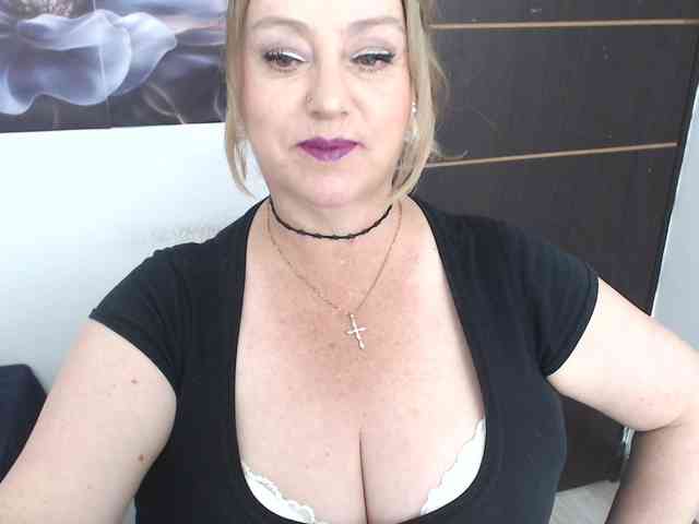 Modelo: sweetsalo