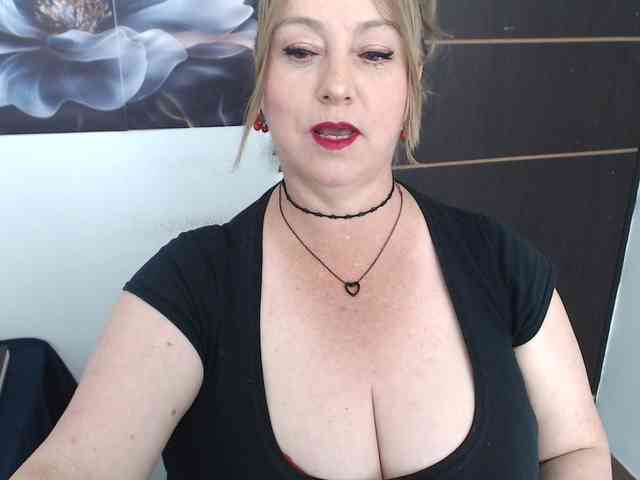 sweetsalo webcam