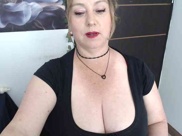 sweetsalo webcam