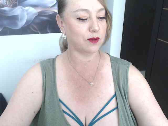 sweetsalo webcam
